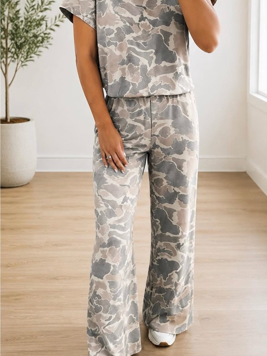 Pants - 2 pice set- Women's Wide-Leg Lounge Pants in Neutral Camo and Top